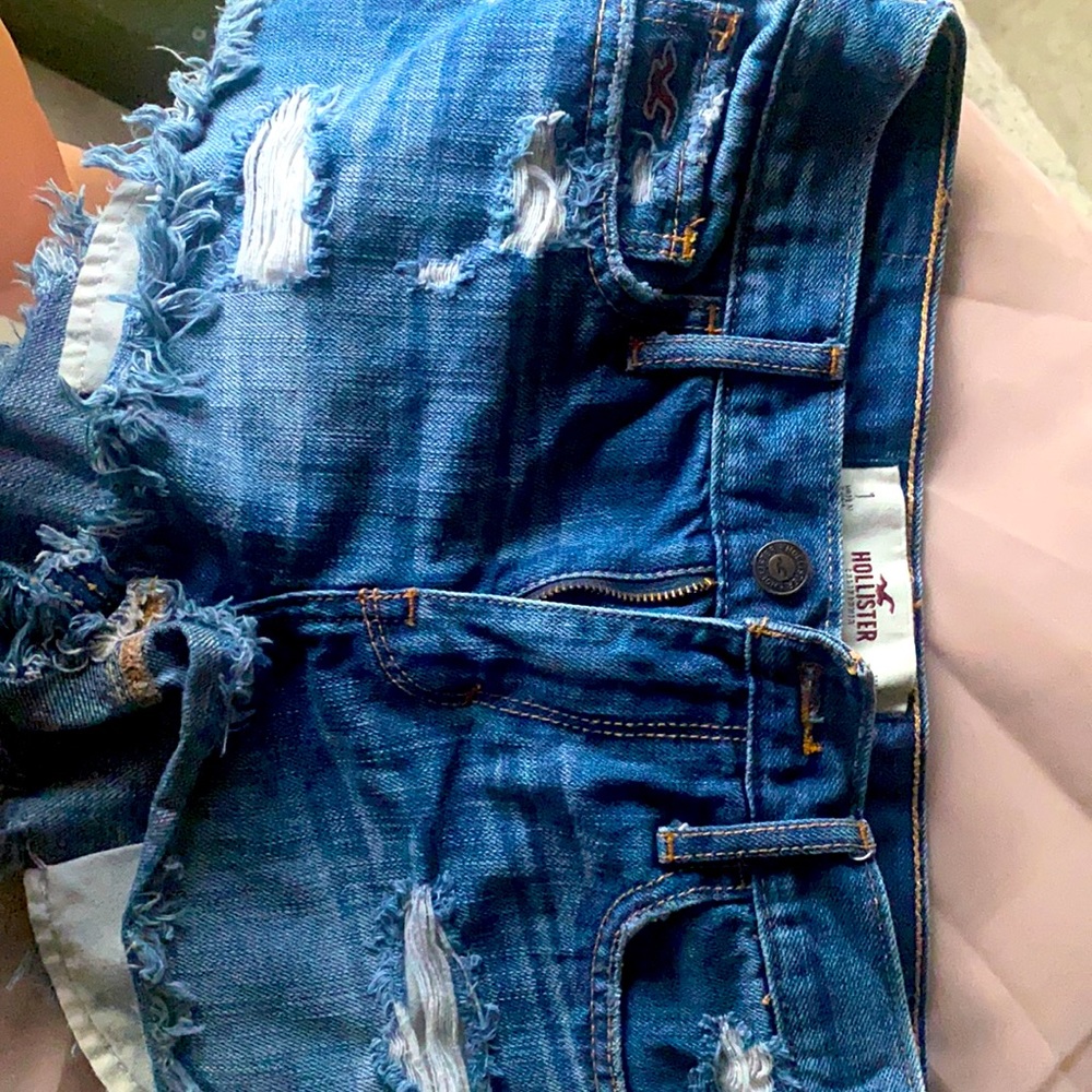 American eagle distressed shorts